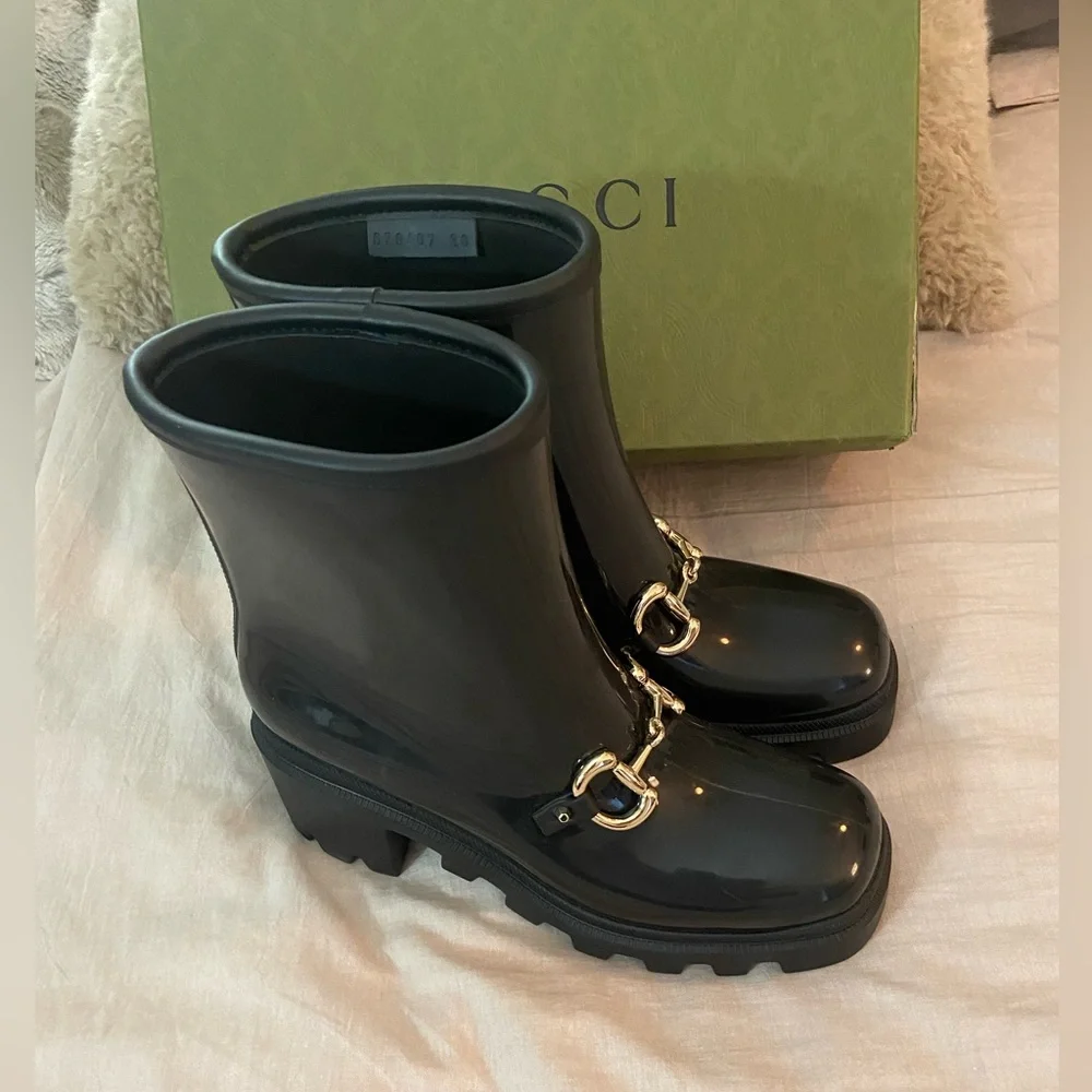 🌟 Host Pick 🌟 Gucci Patent Leather Rain Boots - Picture 4 of 14